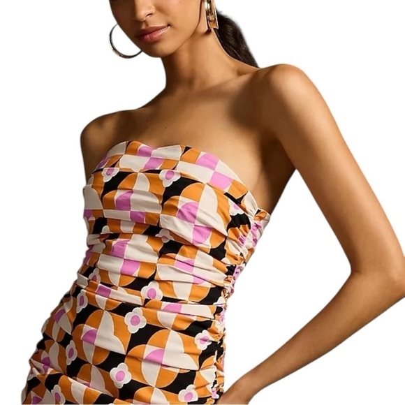 Anthropologie Dresses & Skirts - Anthropologie Printed Strapless Slim Ruched Geometric Print Dress